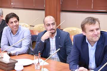 دیدار نمایندگان صلیب سرخ با رئیس دانشگاه